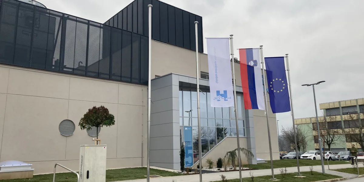 SB NM - Uprava in restavracija — fotografija 7
